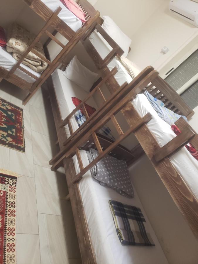 Hostel Oakland Tiranë Eksteriør bilde