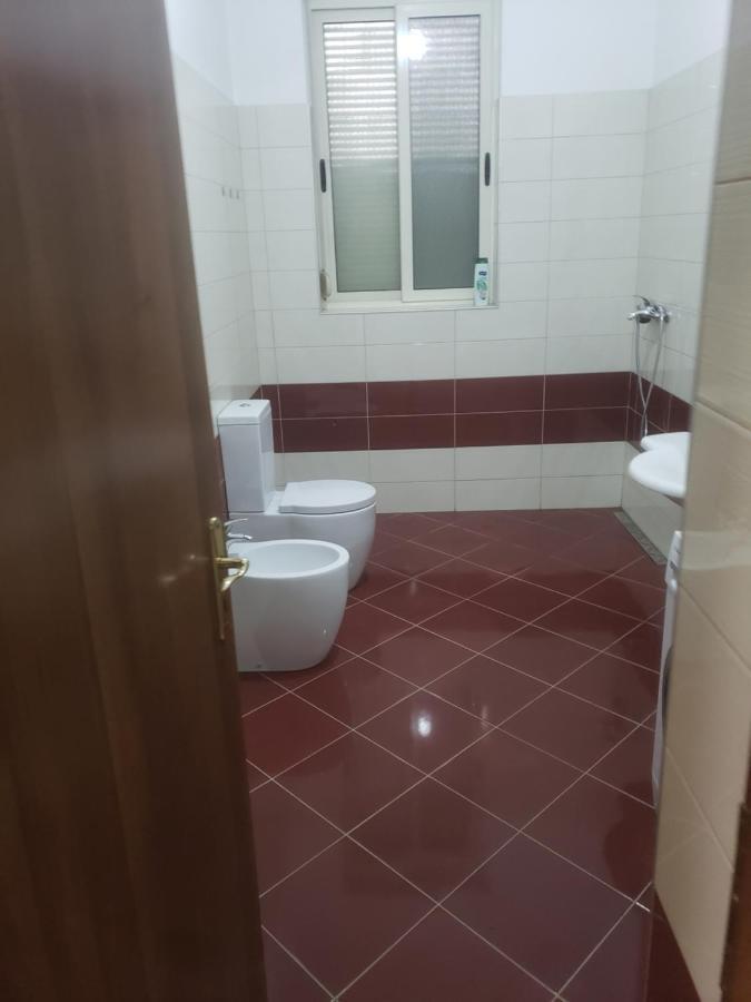 Hostel Oakland Tiranë Eksteriør bilde
