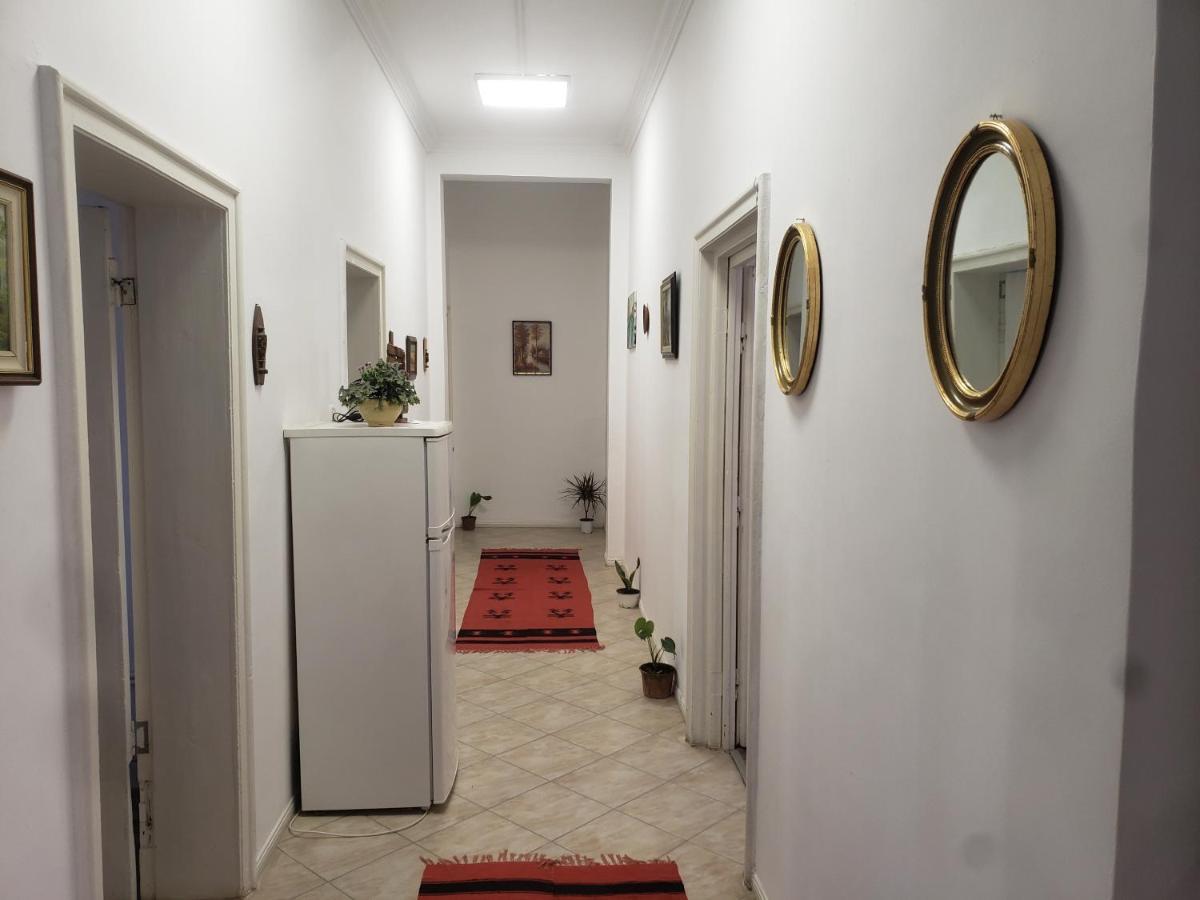 Hostel Oakland Tiranë Eksteriør bilde
