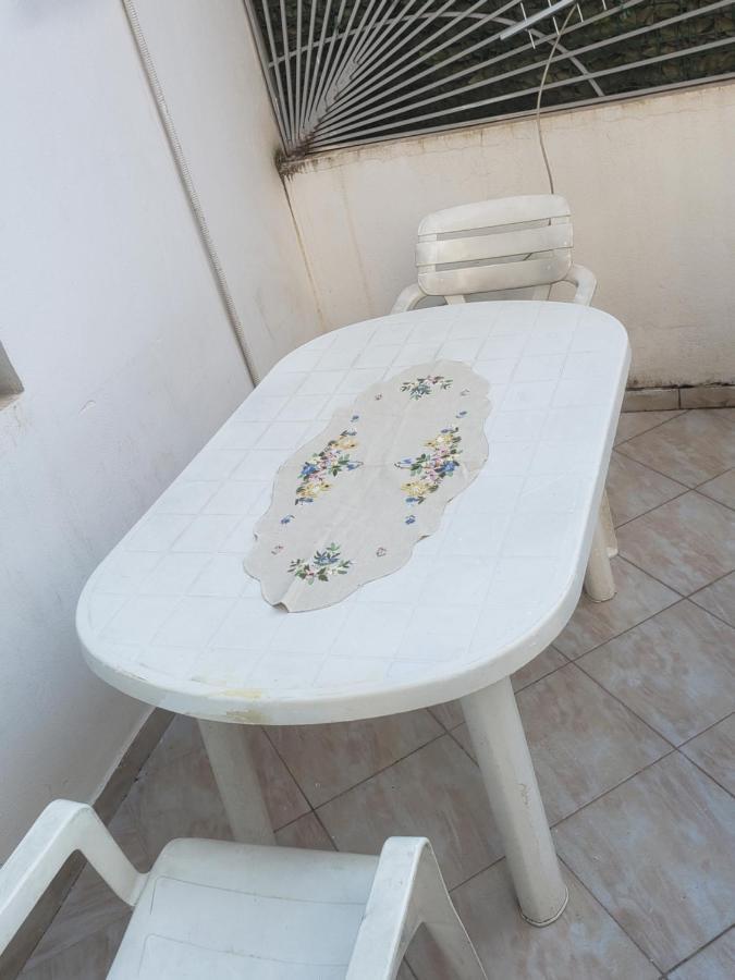 Hostel Oakland Tiranë Eksteriør bilde