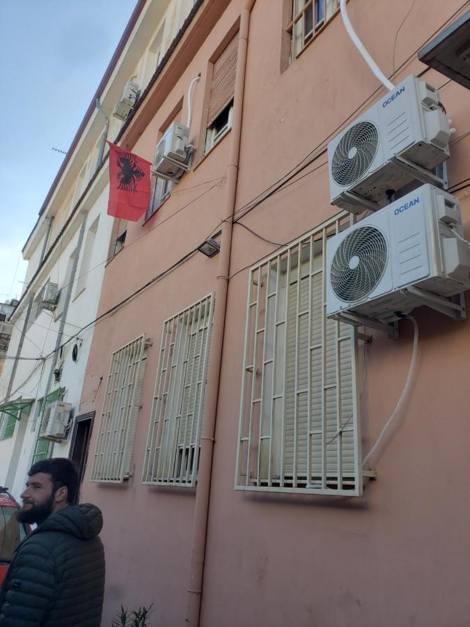 Hostel Oakland Tiranë Eksteriør bilde