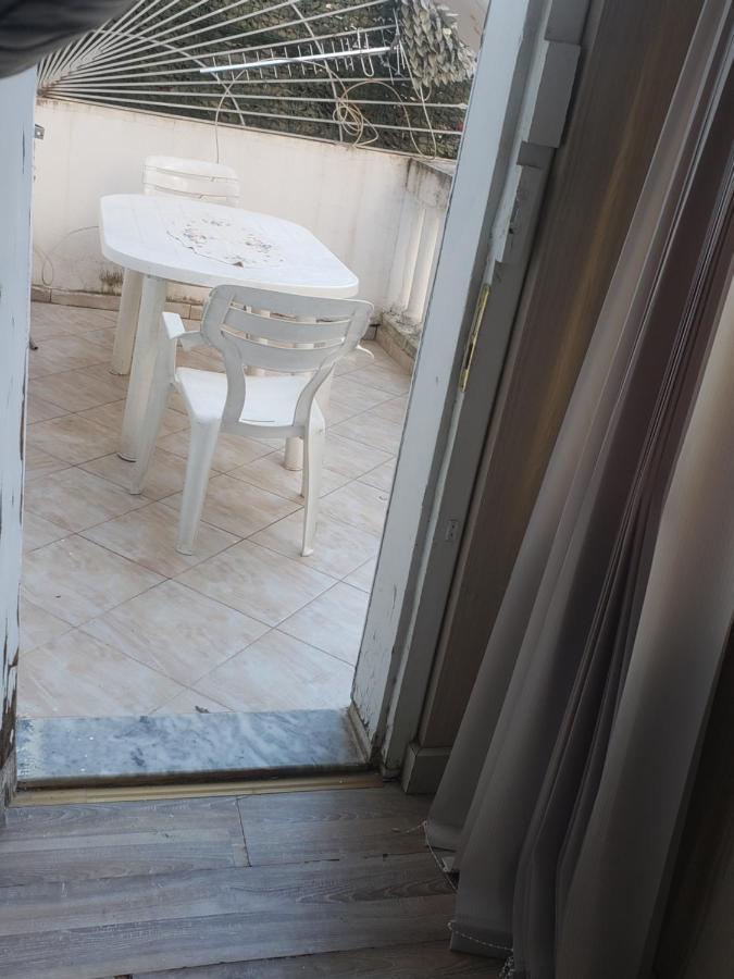 Hostel Oakland Tiranë Eksteriør bilde