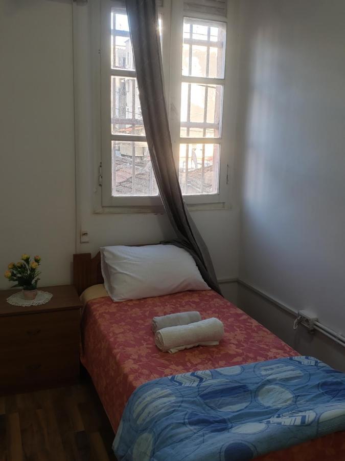 Hostel Oakland Tiranë Eksteriør bilde