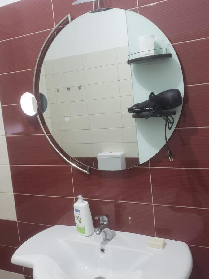 Hostel Oakland Tiranë Eksteriør bilde