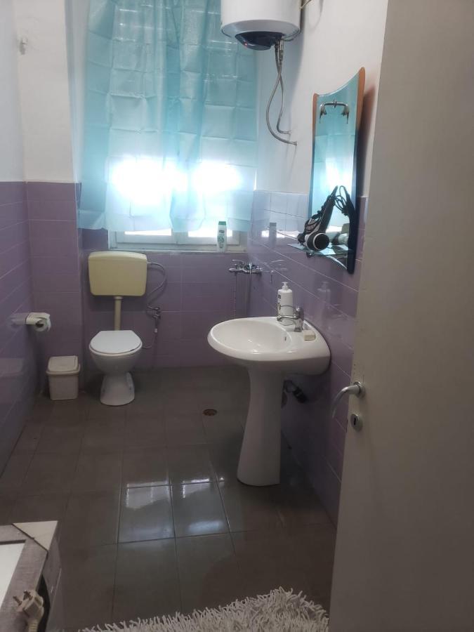 Hostel Oakland Tiranë Eksteriør bilde