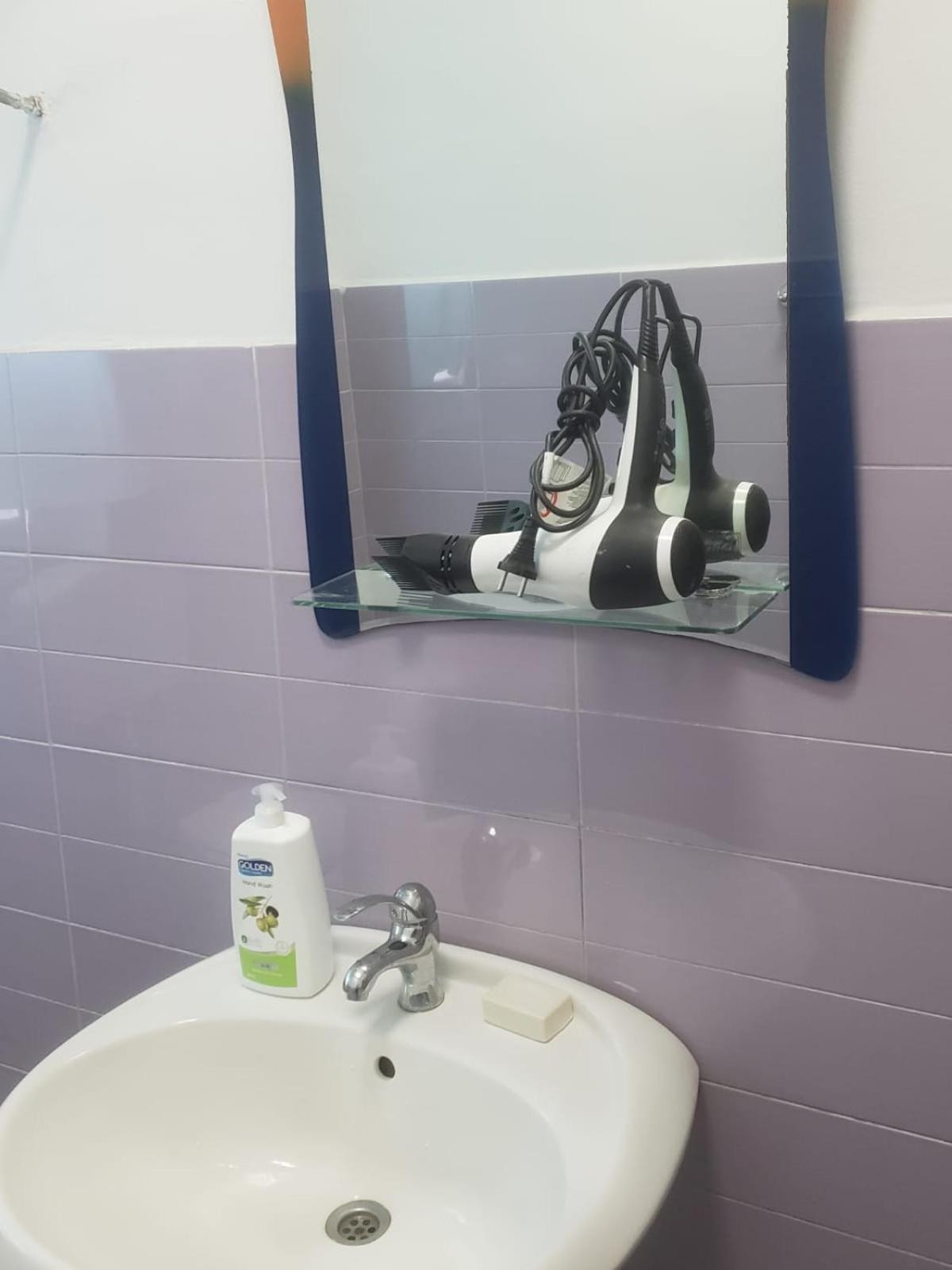 Hostel Oakland Tiranë Eksteriør bilde